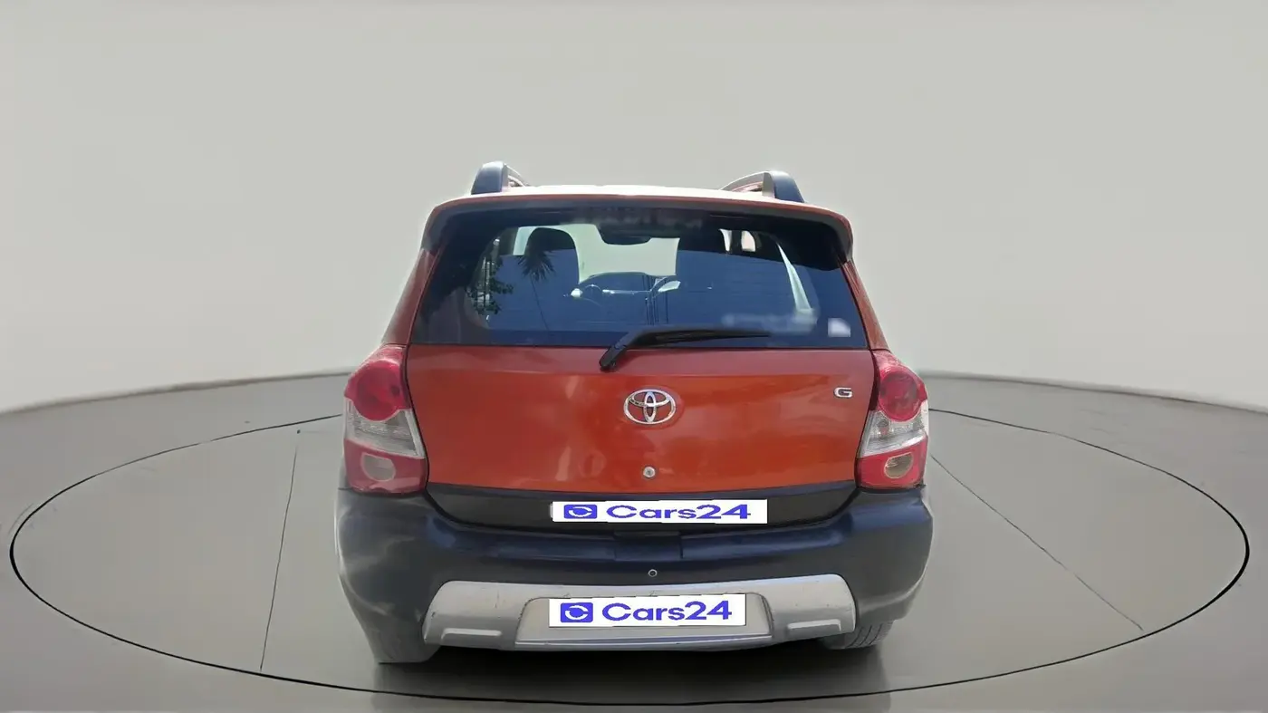 2016 Toyota Etios CROSS 1.2 G, Petrol, Manual, 1,38,395 km, exterior