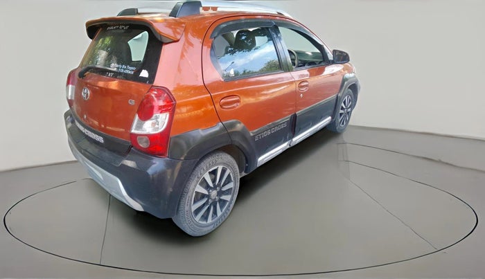 2016 Toyota Etios CROSS 1.2 G, Petrol, Manual, 1,38,395 km, exterior