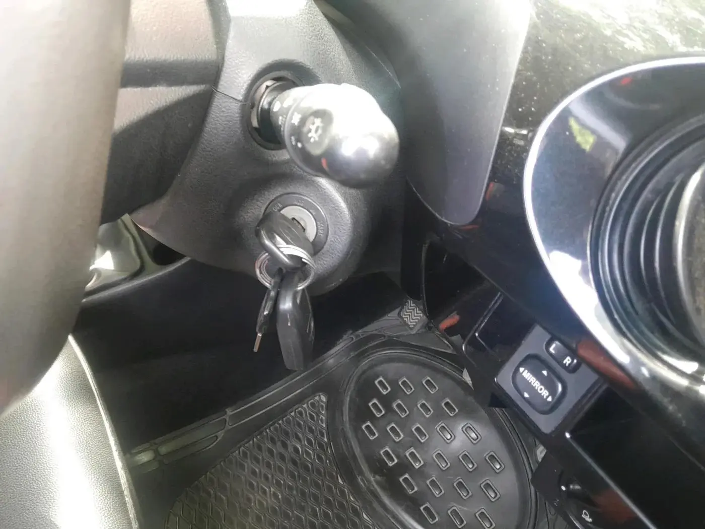 2016 Toyota Etios CROSS 1.2 G, Petrol, Manual, 1,38,395 km, interior