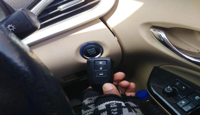 2018 Toyota YARIS VX CVT, Petrol, Automatic, 91,106 km, interior