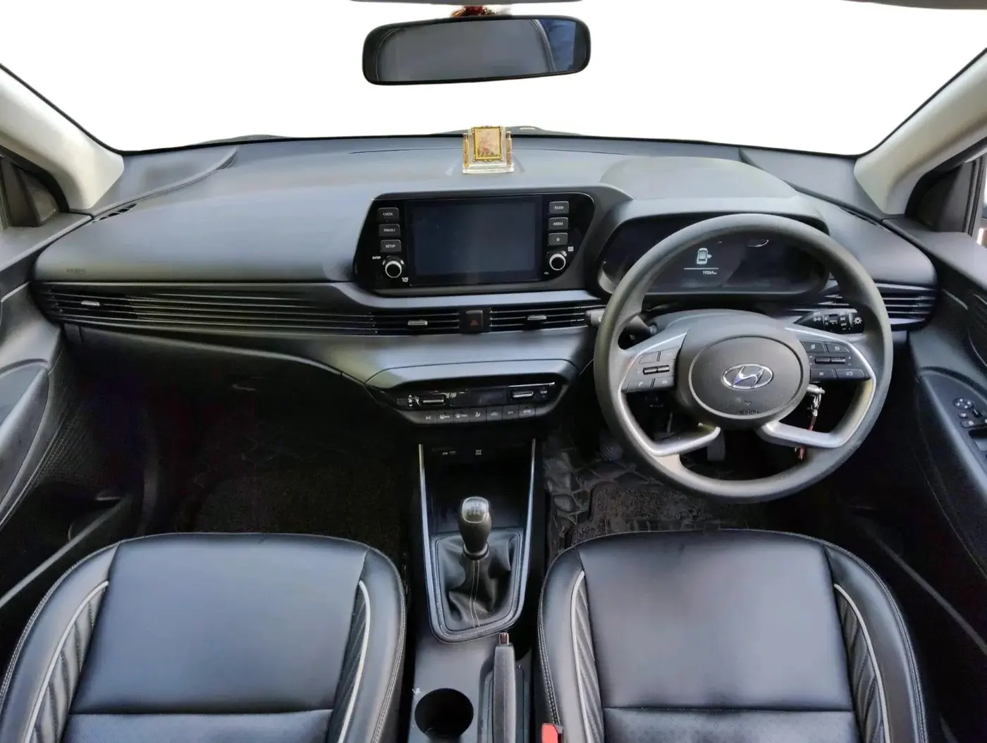 2023 Hyundai NEW I20 SPORTZ 1.2 MT, Petrol, Manual, 19,264 km, interior