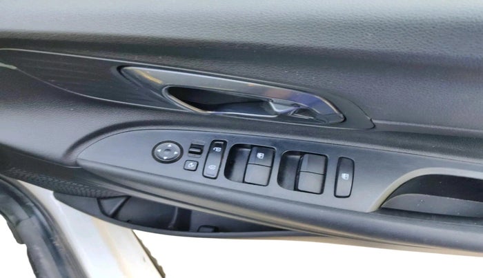 2023 Hyundai NEW I20 SPORTZ 1.2 MT, Petrol, Manual, 19,264 km, interior