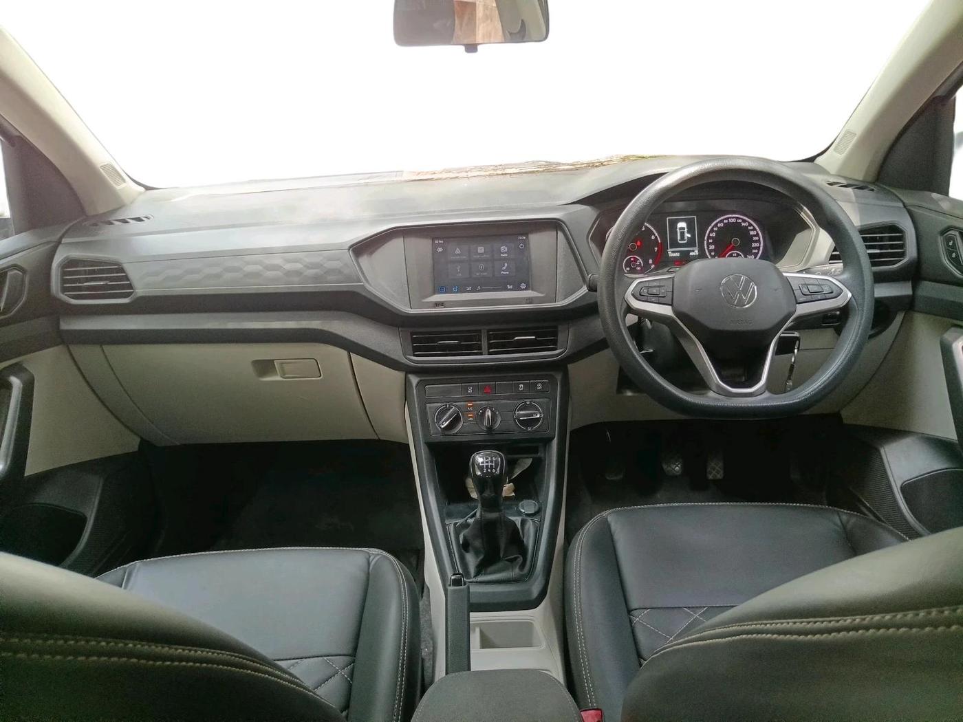 2022 Volkswagen TAIGUN COMFORTLINE 1.0 TSI MT, Petrol, Manual, 1,05,692 km, interior