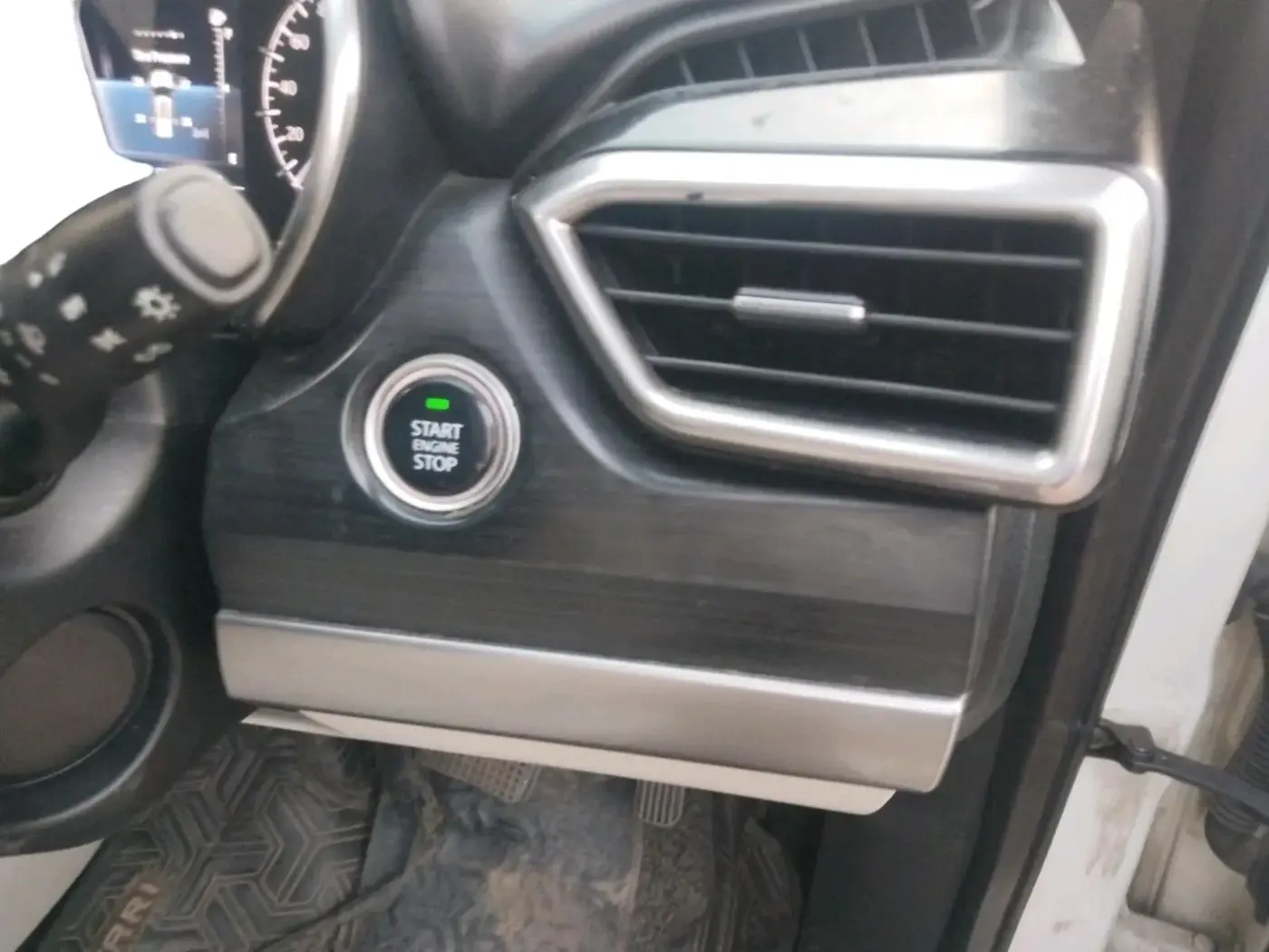 2022 Tata Safari XZA PLUS, Diesel, Automatic, 95,314 km, interior