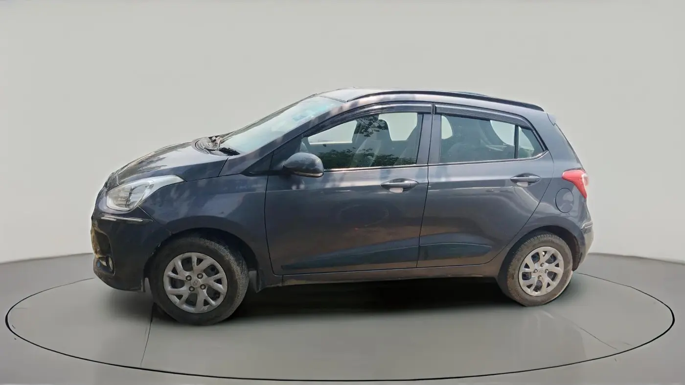 2017 Hyundai Grand i10 SPORTZ (O) 1.2 KAPPA VTVT, CNG, Manual, 73,801 km, exterior