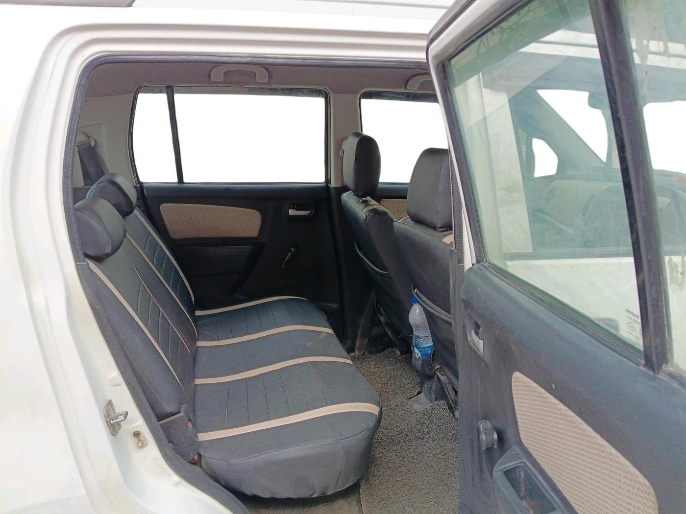 2018 Maruti Wagon R 1.0 LXI CNG, CNG, Manual, 2,61,105 km, interior