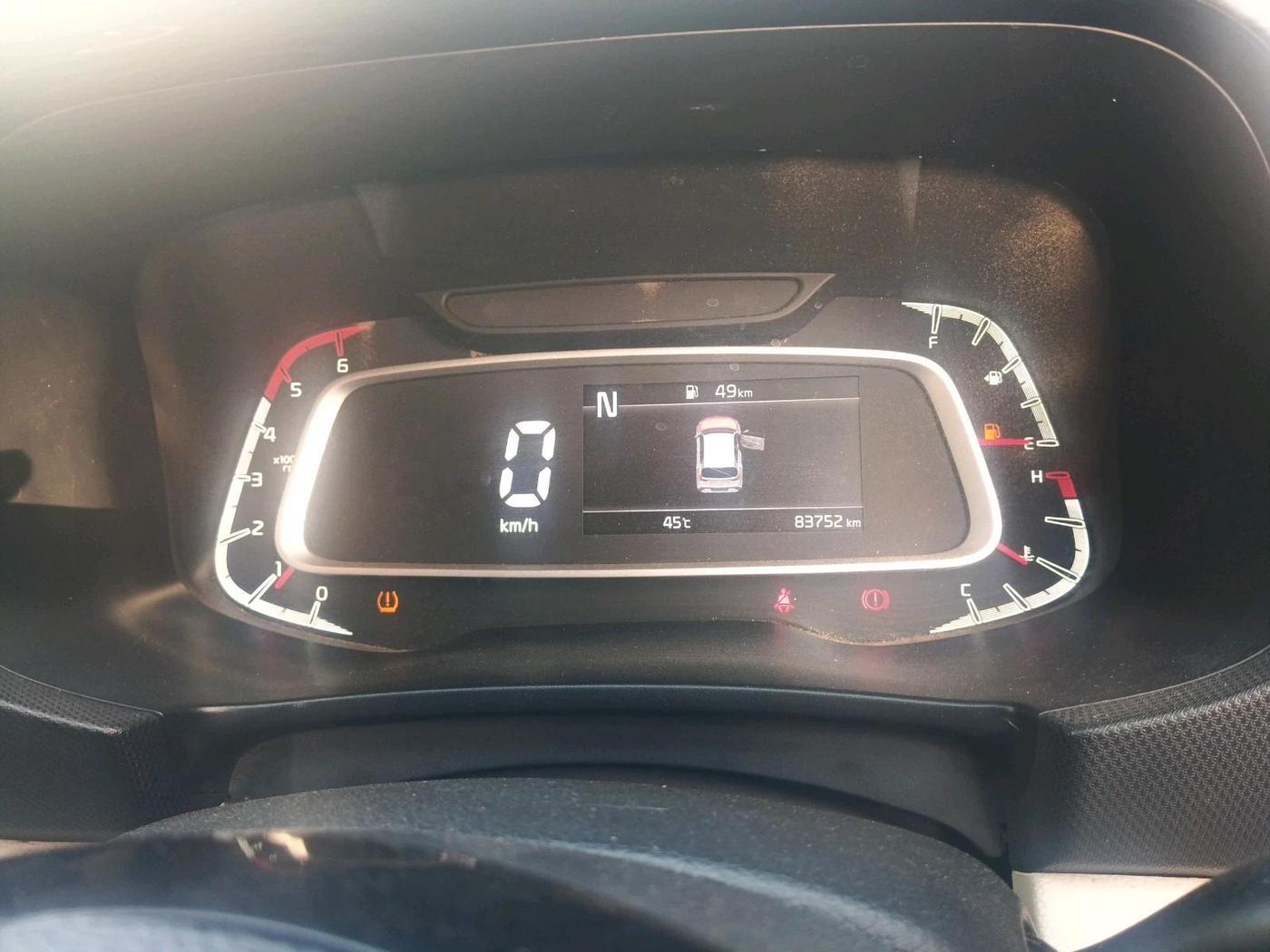 2022 KIA SONET HTX 1.5 AT, Diesel, Automatic, 83,752 km, interior