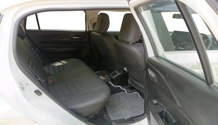 2025 Maruti Swift ZXi, Petrol, Manual, 16,965 km, interior