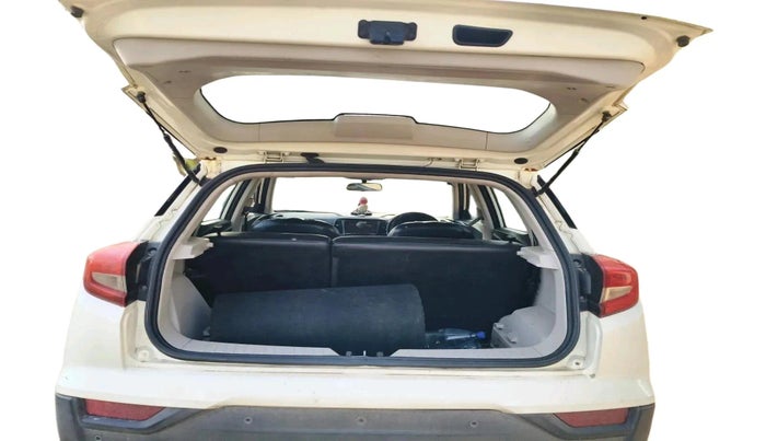 2021 Mahindra XUV300 W4 1.5 DIESEL, Diesel, Manual, 79,878 km, exterior