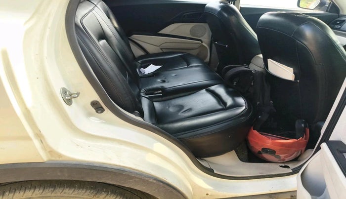 2021 Mahindra XUV300 W4 1.5 DIESEL, Diesel, Manual, 79,878 km, interior