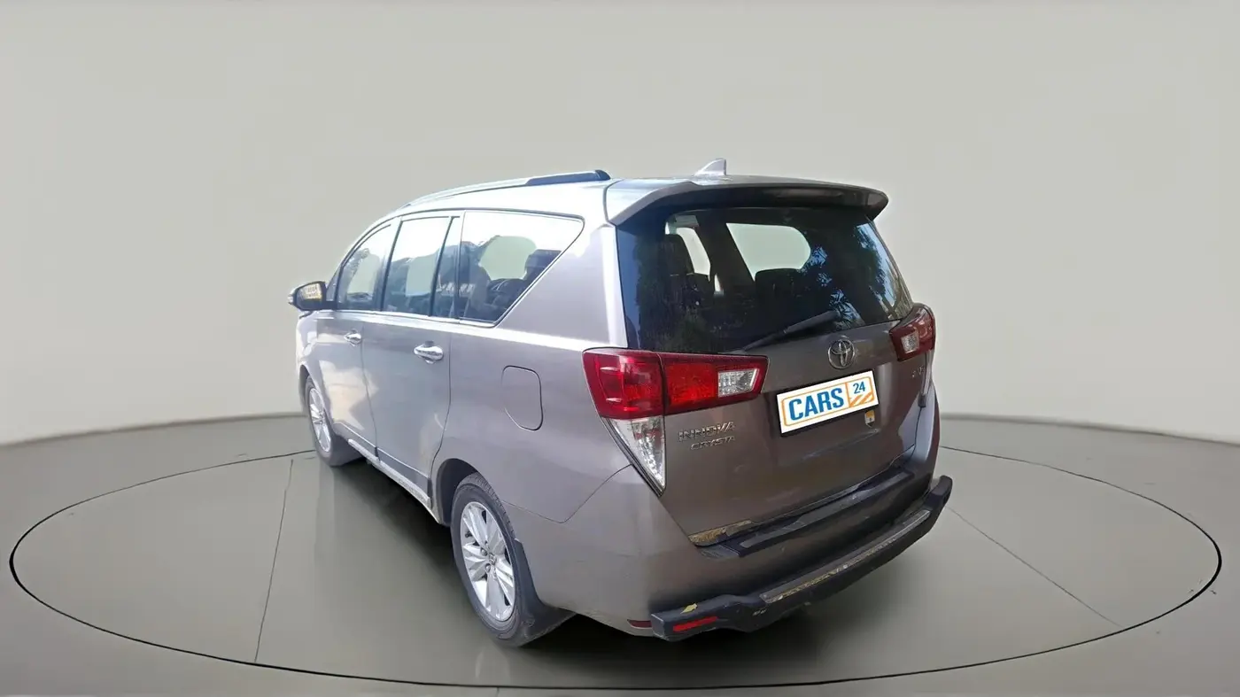 2016 Toyota Innova Crysta 2.4 ZX 7 STR, Diesel, Manual, 79,631 km, exterior