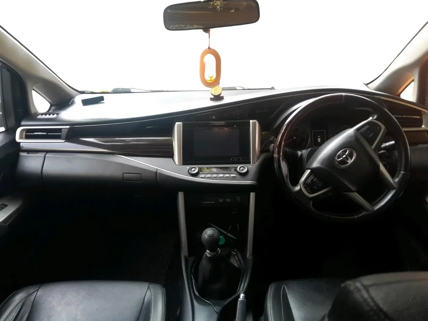 2016 Toyota Innova Crysta 2.4 ZX 7 STR, Diesel, Manual, 79,631 km, interior