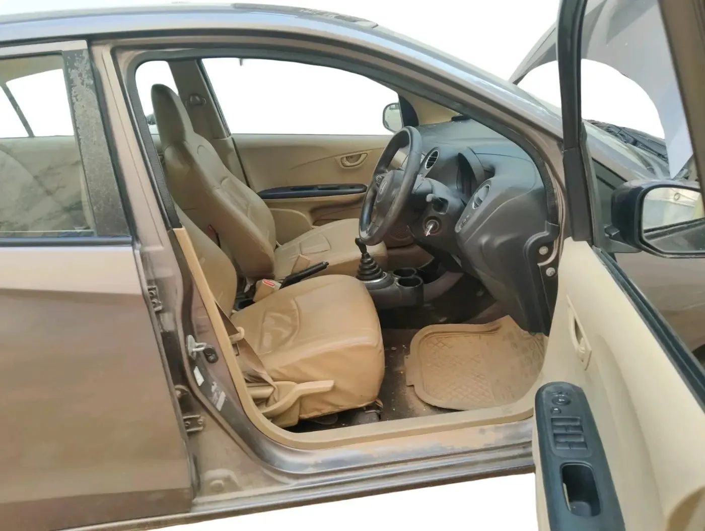 2014 Honda Amaze 1.2L I-VTEC S, Petrol, Manual, 84,194 km, interior