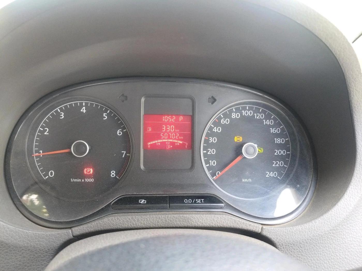 2012 Volkswagen Vento HIGHLINE PETROL AT, Petrol, Automatic, 50,702 km, interior