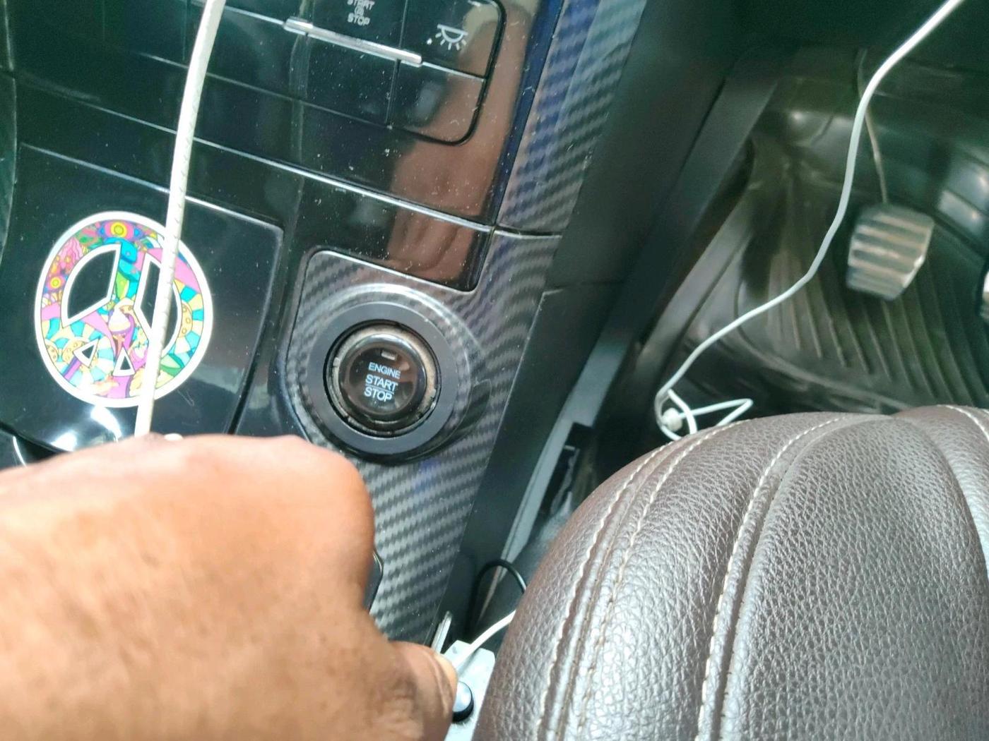 2021 Mahindra XUV500 W7, Diesel, Manual, 99,588 km, interior
