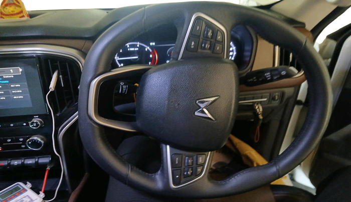 2024 Mahindra SCORPIO-N Z8 Select Petrol MT, Petrol, Manual, 20,014 km, interior