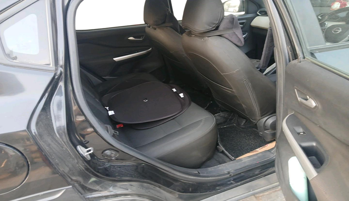 2022 Nissan MAGNITE XV MT, CNG, Manual, 52,724 km, interior