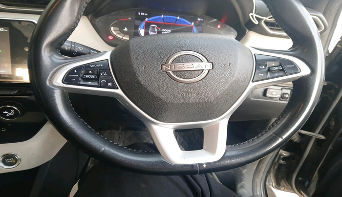 2022 Nissan MAGNITE XV MT, CNG, Manual, 52,724 km, interior