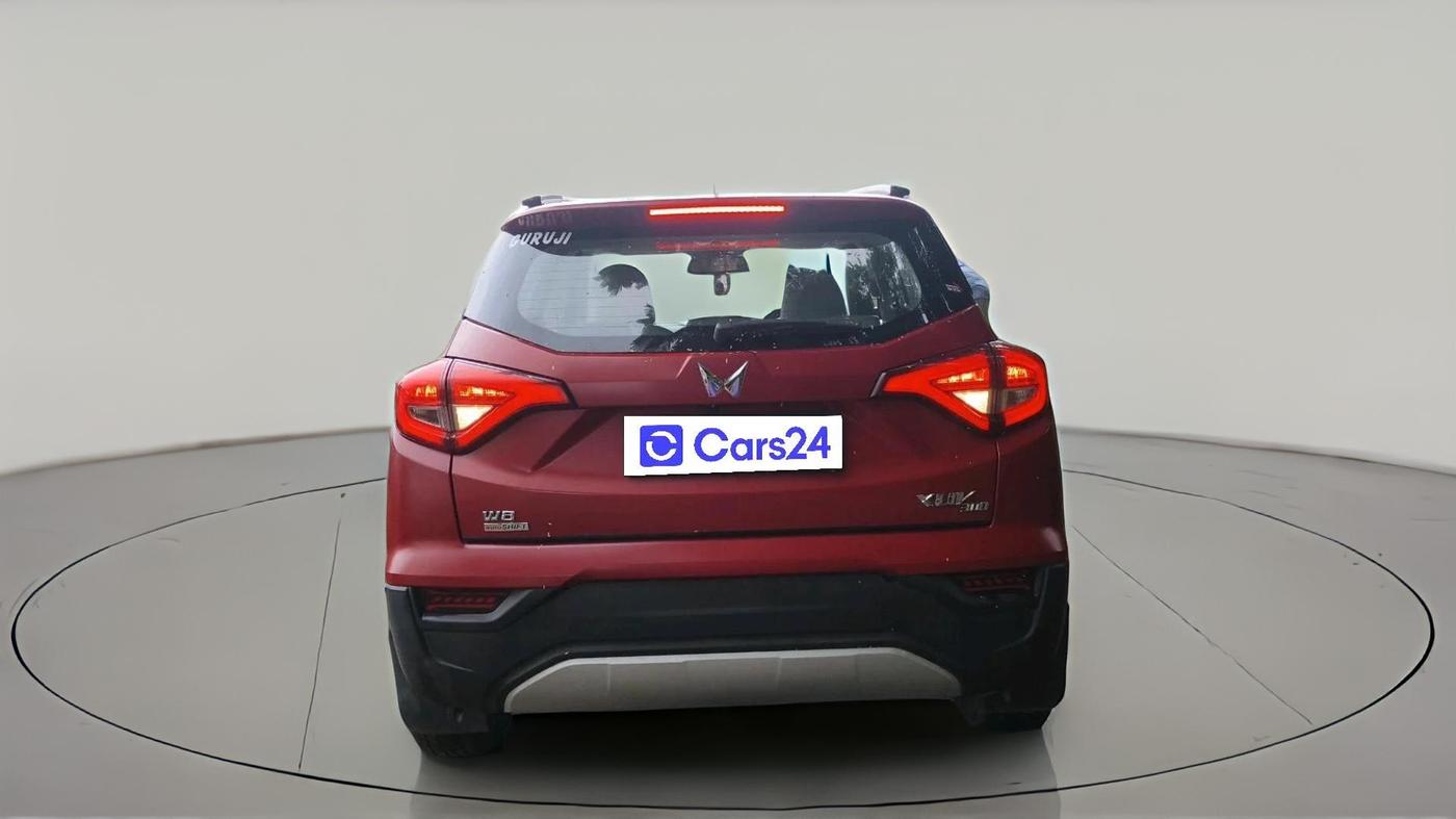 2023 Mahindra XUV300 W8 (O) 1.5 DIESEL AMT, Diesel, Automatic, 64,533 km, exterior