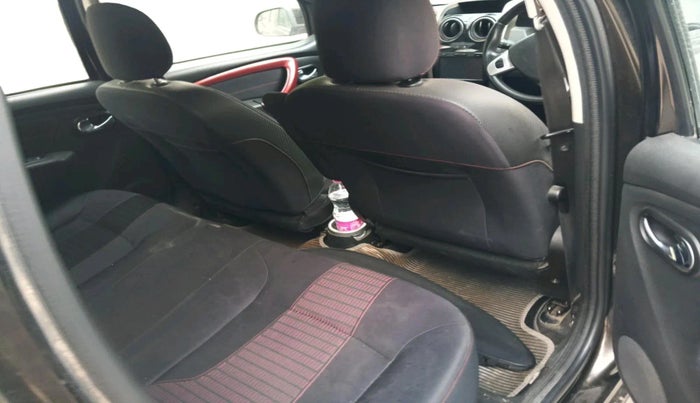 2017 Renault Duster 110 PS RXZ 4X4 MT DIESEL, Diesel, Manual, 84,947 km, interior