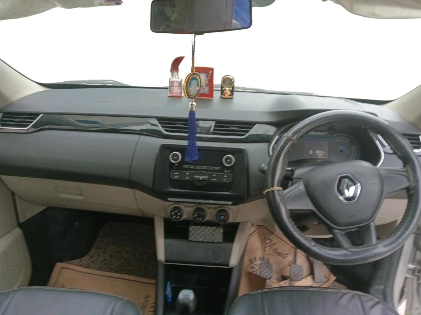 2021 Renault TRIBER RXL MT, Petrol, Manual, 20,027 km, interior