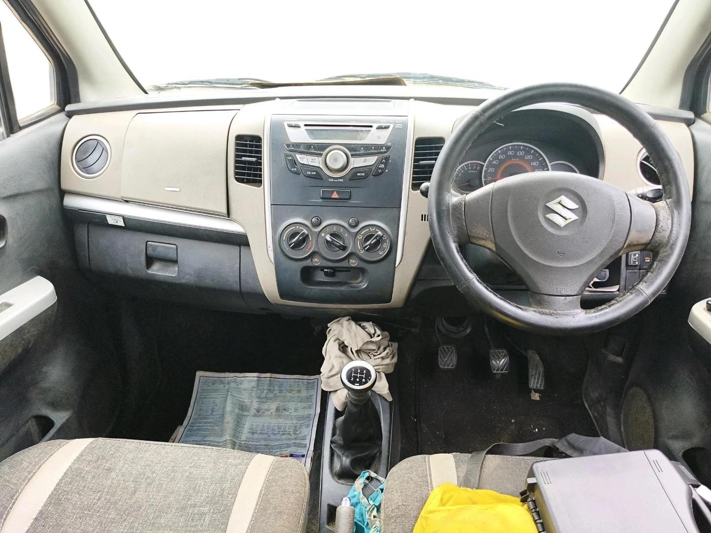 2015 Maruti Wagon R 1.0 VXI, CNG, Manual, 80,195 km, interior