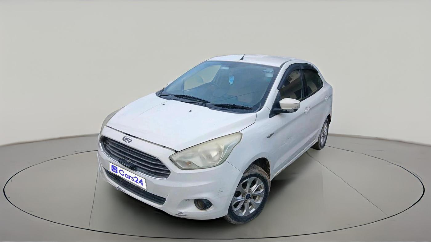 2015 Ford Figo Aspire TITANIUM 1.2 PETROL, Petrol, Manual, 1,14,436 km, exterior