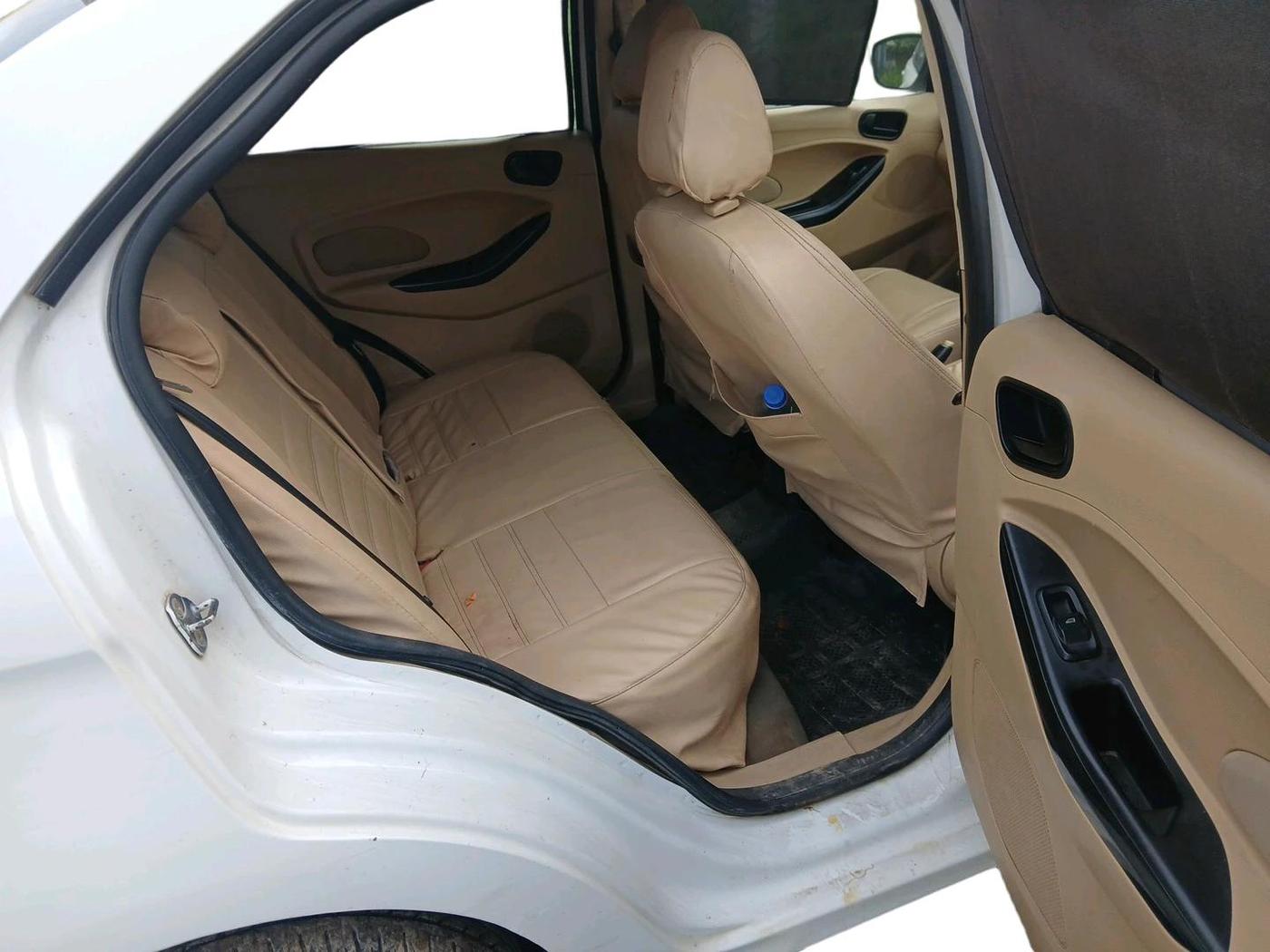 2015 Ford Figo Aspire TITANIUM 1.2 PETROL, Petrol, Manual, 1,14,436 km, interior