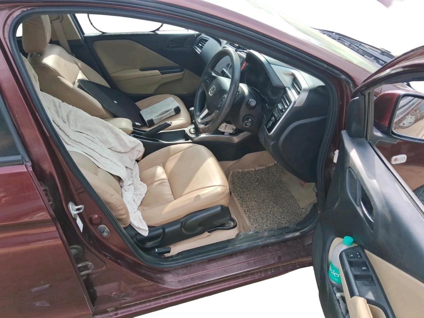 2014 Honda City 1.5L I-VTEC SV, Petrol, Manual, 1,13,983 km, interior