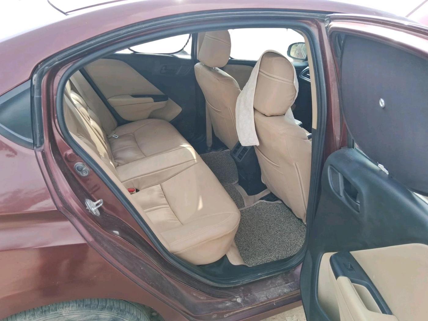 2014 Honda City 1.5L I-VTEC SV, Petrol, Manual, 1,13,983 km, interior