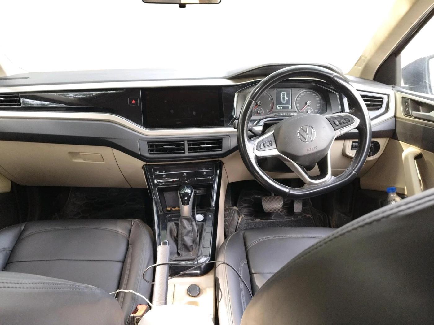 2023 Volkswagen VIRTUS HIGHLINE TSI 1.0 AT, Petrol, Automatic, 1,08,311 km, interior