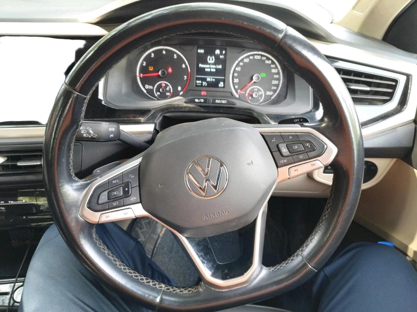 2023 Volkswagen VIRTUS HIGHLINE TSI 1.0 AT, Petrol, Automatic, 1,08,311 km, interior