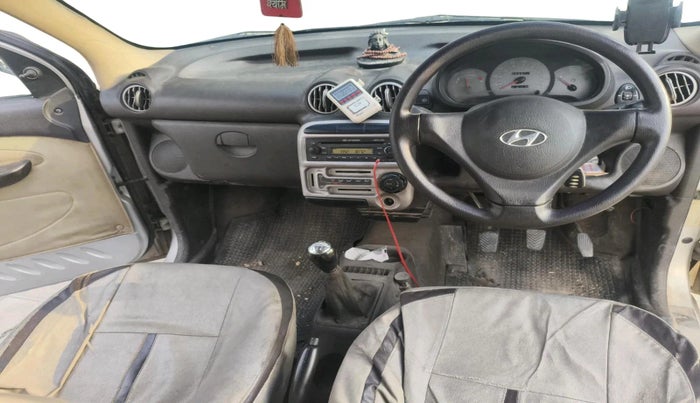 2011 Hyundai Santro Xing GLS, CNG, Manual, 3,34,914 km, interior