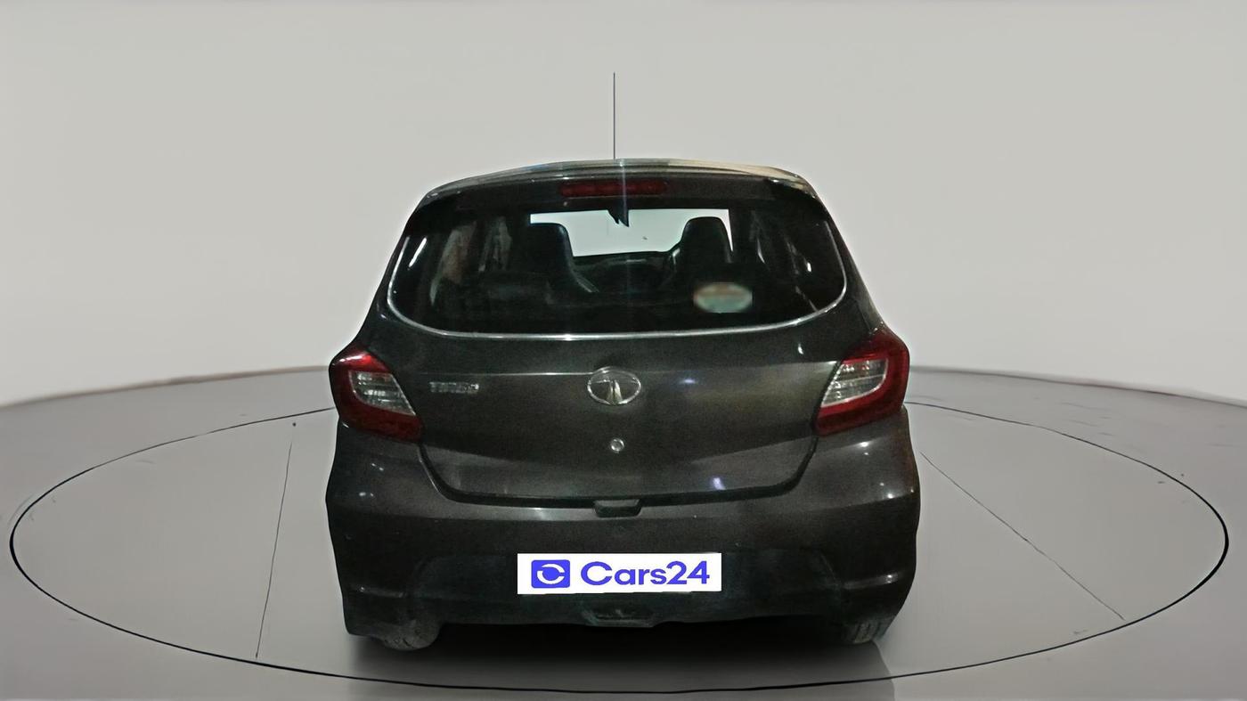 2017 Tata Tiago XT PETROL, Petrol, Manual, 60,451 km, exterior