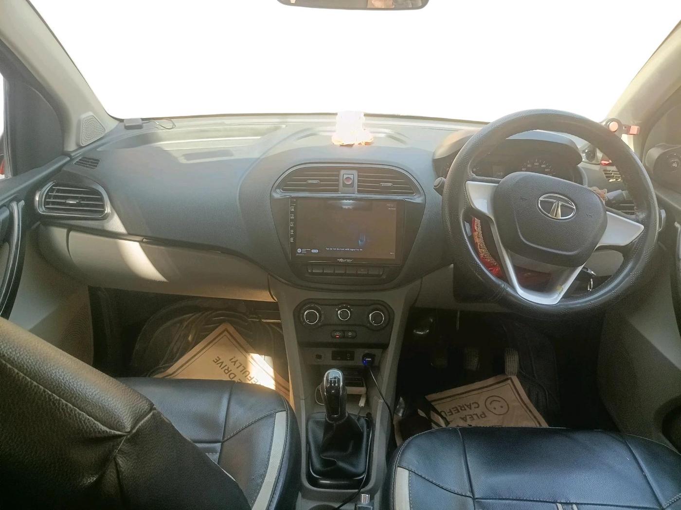 2017 Tata Tiago XT PETROL, Petrol, Manual, 60,451 km, interior