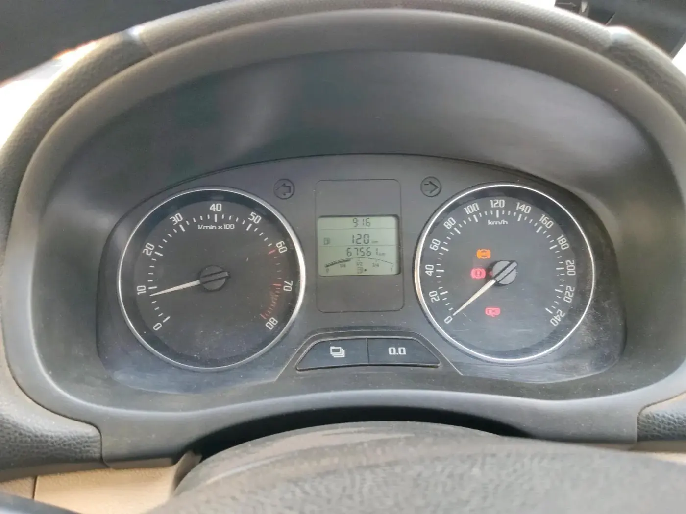 2011 Skoda Fabia ELEGANCE 1.6 MPI, Petrol, Manual, 67,561 km, interior