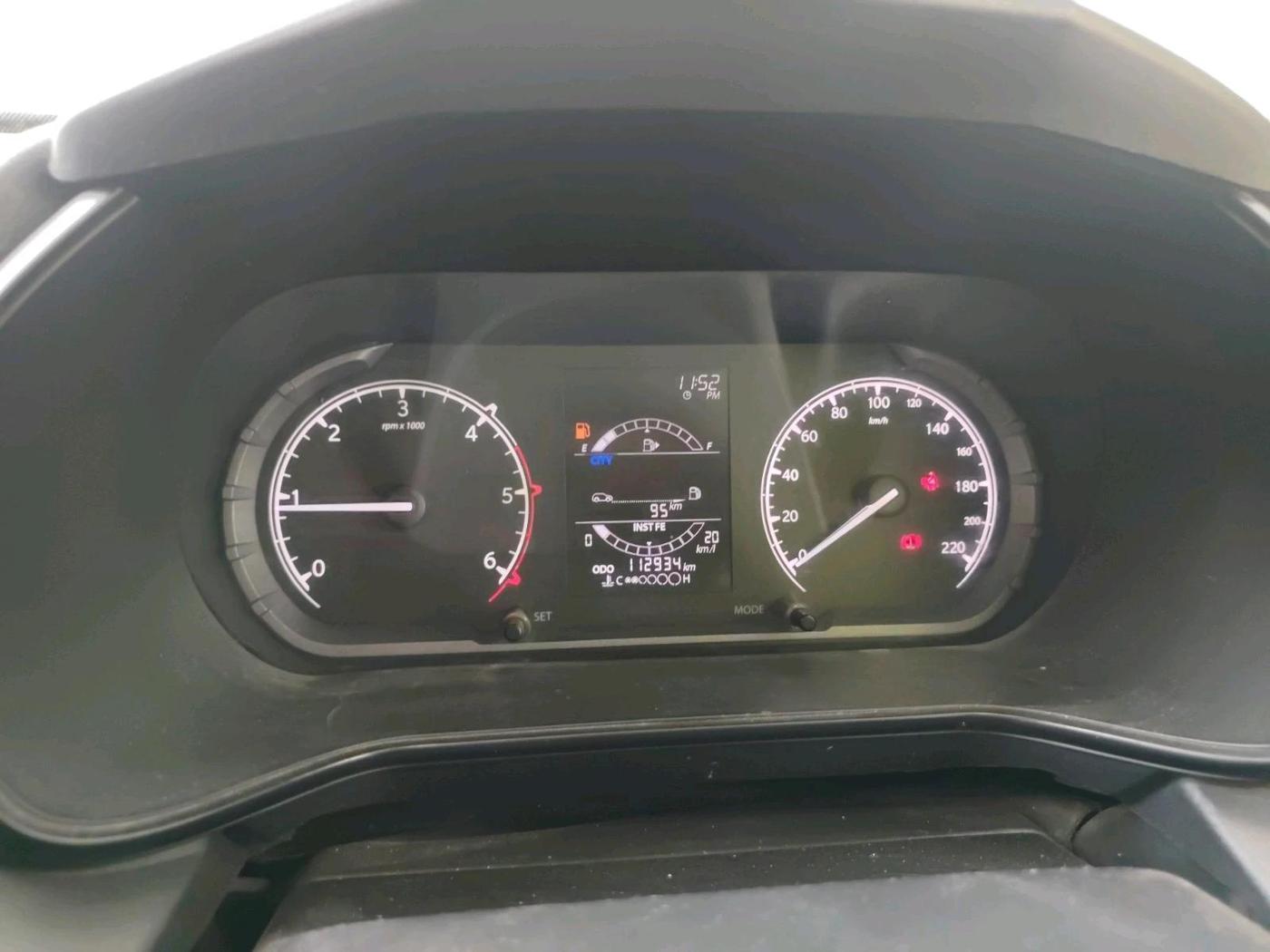 2019 Tata Harrier XM 2.0L KRYOTEC, Diesel, Manual, 1,12,934 km, interior