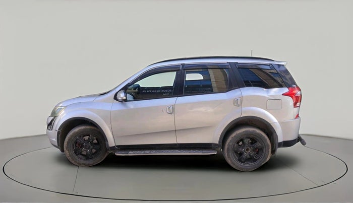 2018 Mahindra XUV500 W7, Diesel, Manual, 99,192 km, exterior