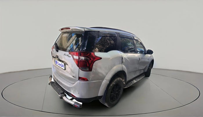 2018 Mahindra XUV500 W7, Diesel, Manual, 99,192 km, exterior