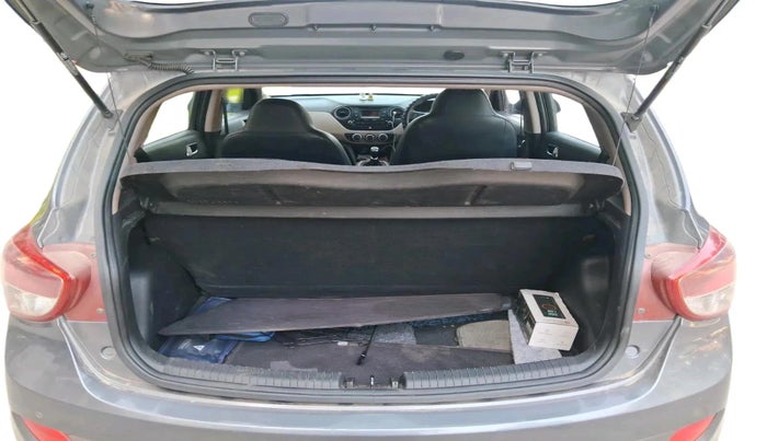 2015 Hyundai Grand i10 SPORTZ 1.2 KAPPA VTVT, Petrol, Manual, 80,009 km, exterior