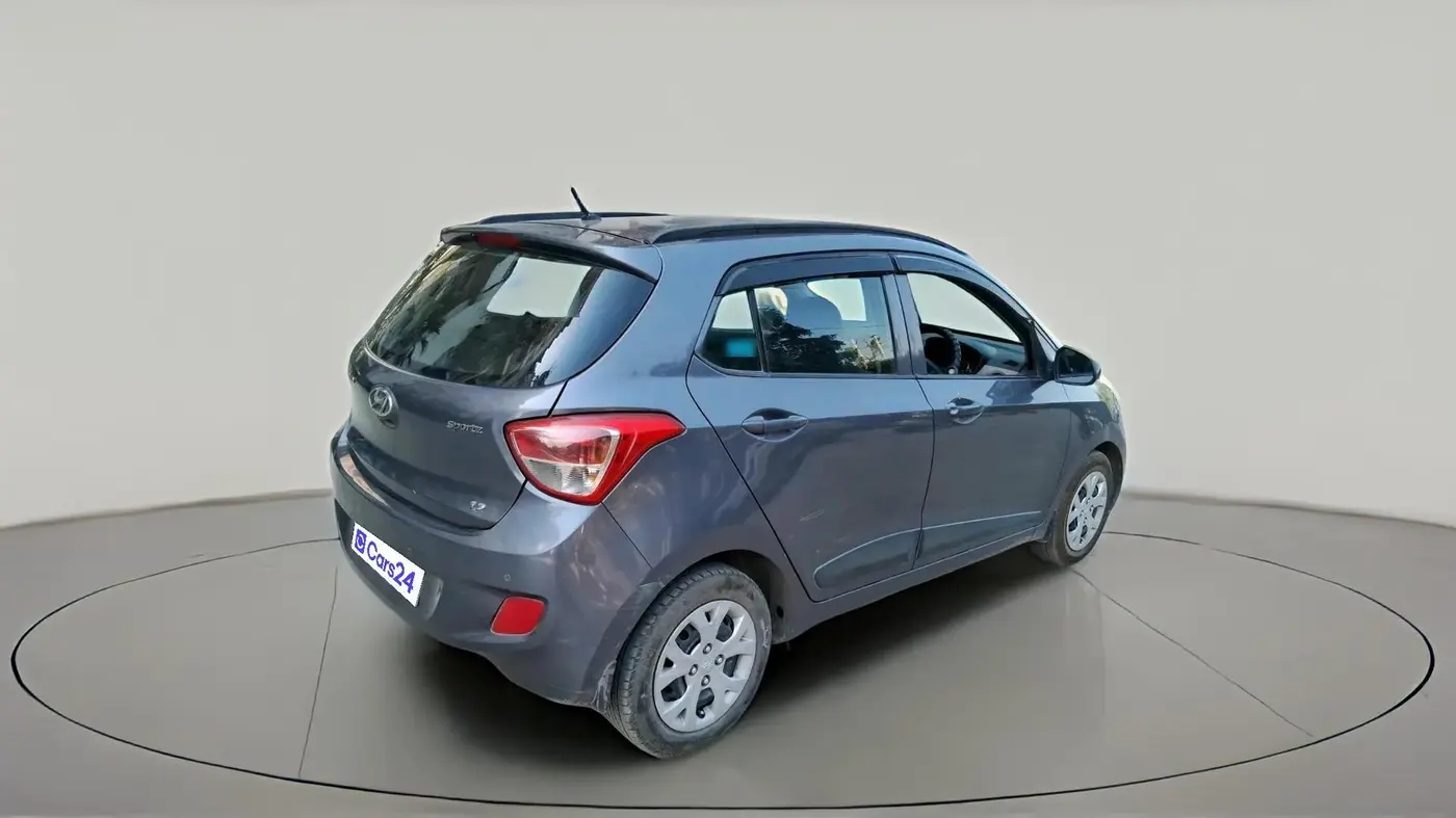 2015 Hyundai Grand i10 SPORTZ 1.2 KAPPA VTVT, Petrol, Manual, 80,009 km, exterior