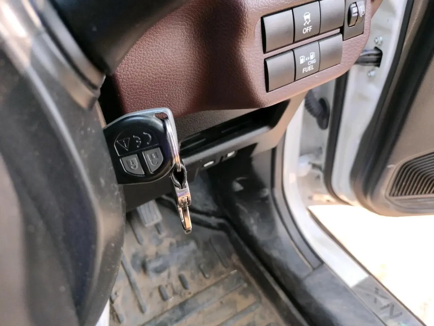 2025 Maruti FRONX SIGMA CNG 1.2 MT, CNG, Manual, 4,590 km, interior