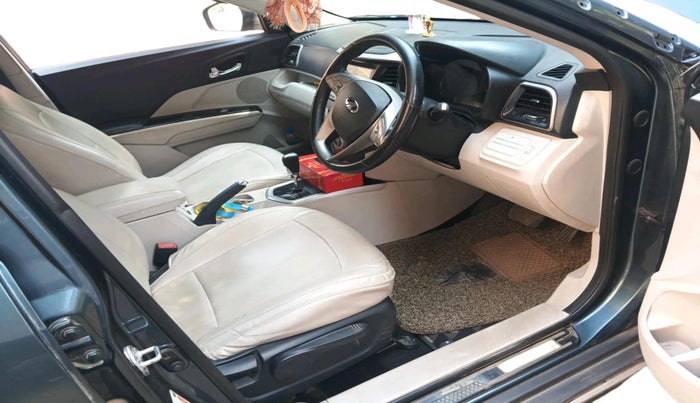 2019 Mahindra XUV300 W8 1.5 DIESEL AMT, Diesel, Automatic, 84,952 km, interior