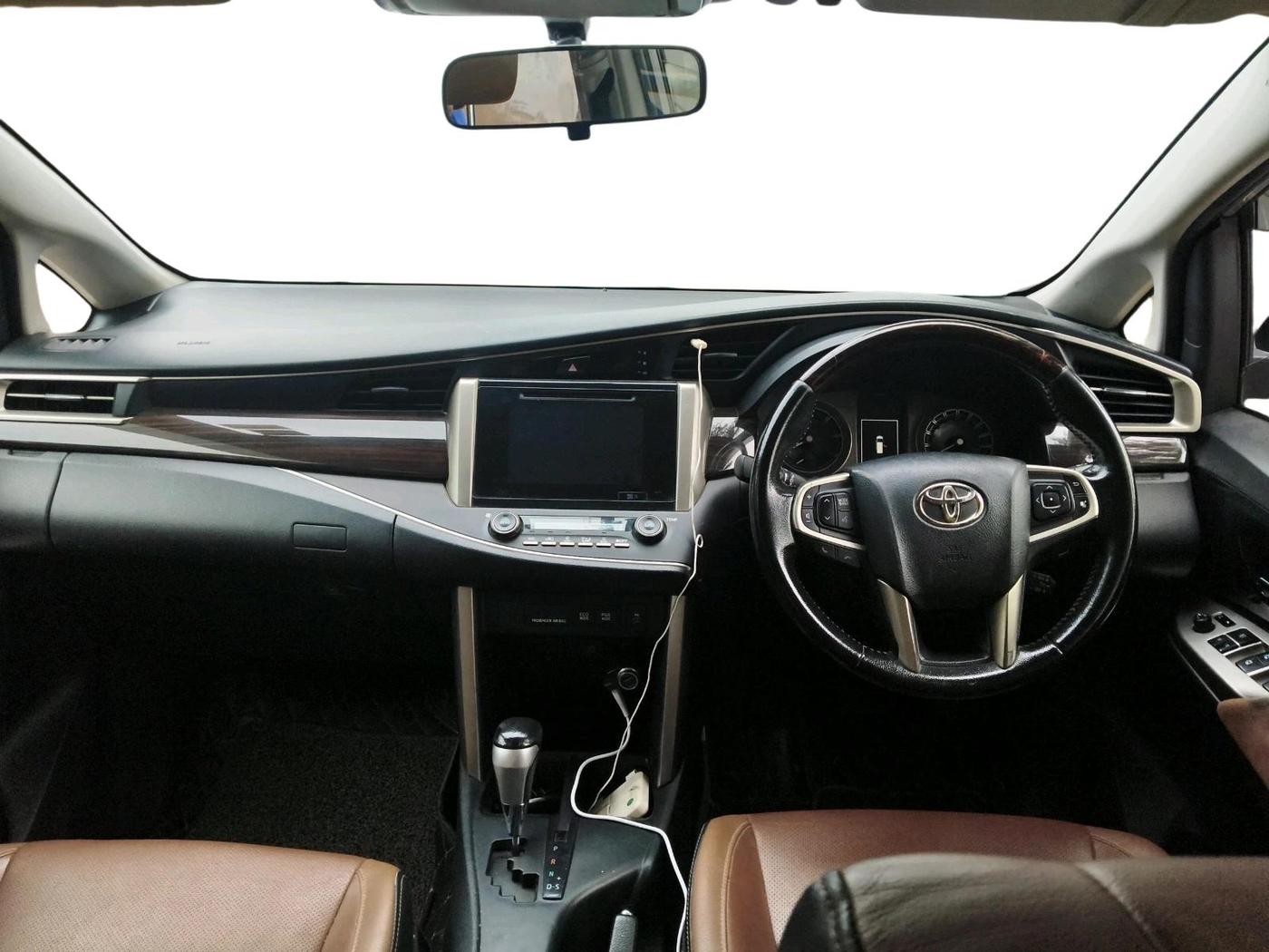 2019 Toyota Innova Crysta 2.8 ZX AT 7 STR, Diesel, Automatic, 85,735 km, interior
