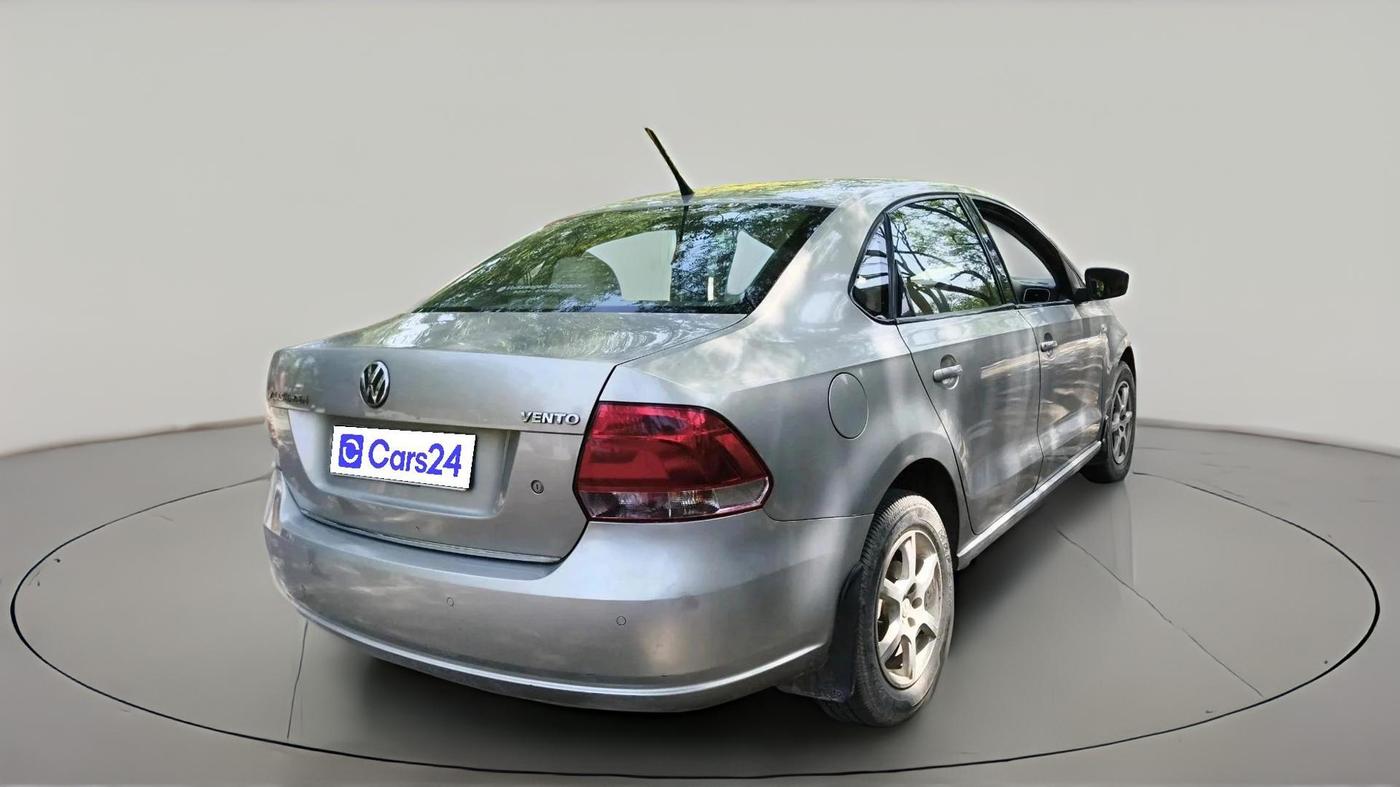 2013 Volkswagen Vento HIGHLINE 1.6 MPI, Petrol, Manual, 93,404 km, exterior