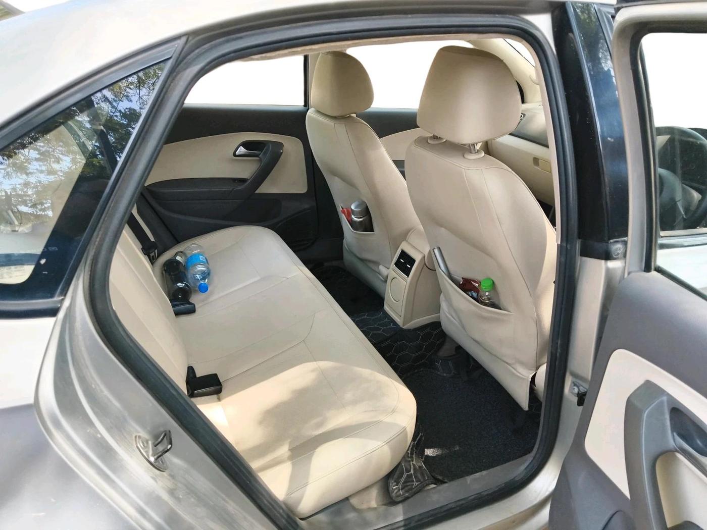 2013 Volkswagen Vento HIGHLINE 1.6 MPI, Petrol, Manual, 93,404 km, interior