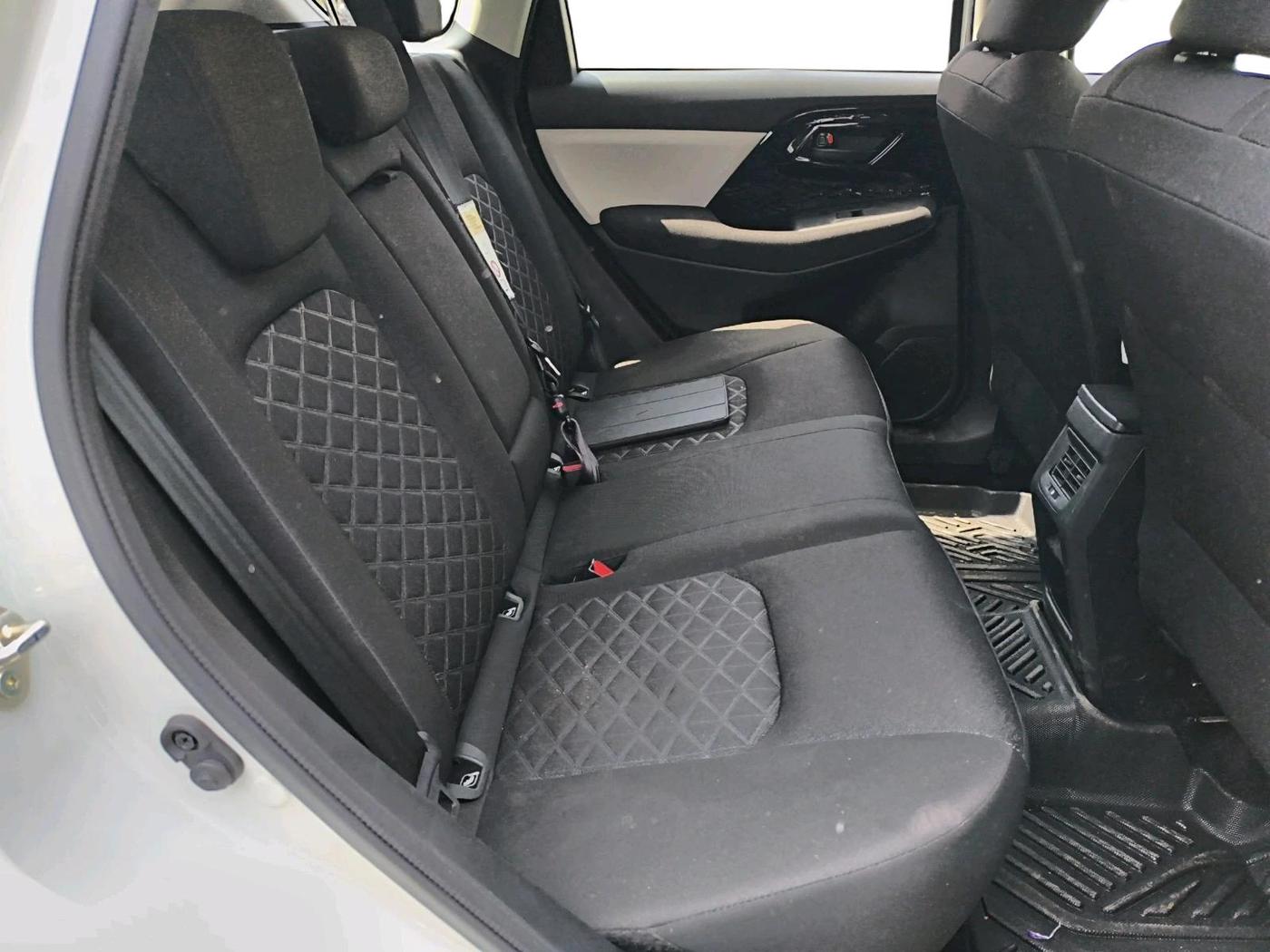 2025 Maruti Victoris Lxi 1.5 CNG MT, CNG, Manual, 10,029 km, interior