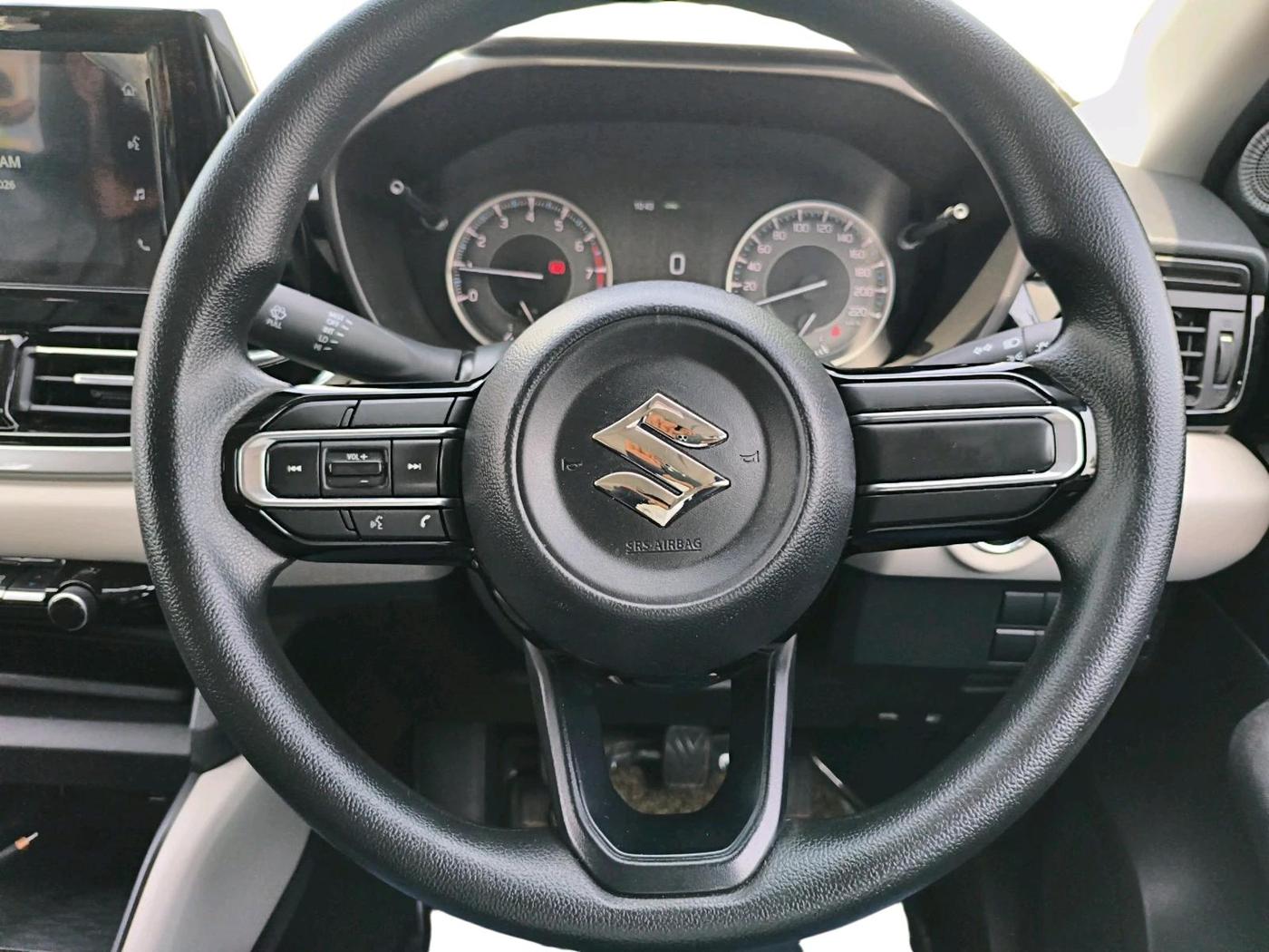 2025 Maruti Victoris Lxi 1.5 CNG MT, CNG, Manual, 10,029 km, interior