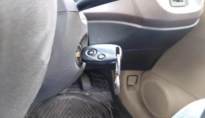 2012 Honda Brio S MT, CNG, Manual, 1,16,233 km, interior