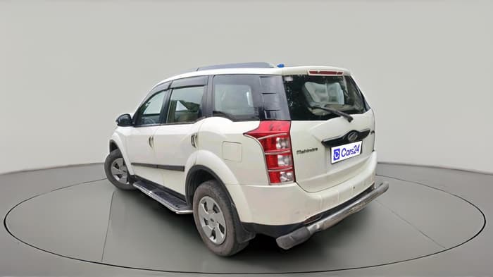2017 Mahindra XUV500 W6 1.99, Diesel, Manual, 82,602 km, exterior